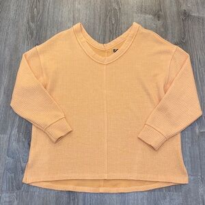 SO • SZ. Small • oversized sweater